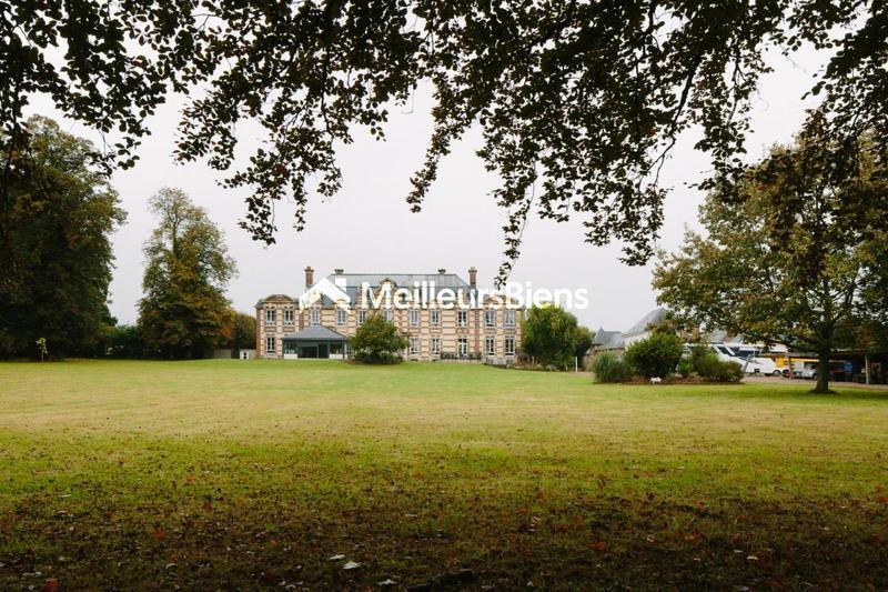 Château - 602 m² - 15 pièces