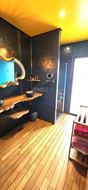 Maison - 190 m² - 7 pièces