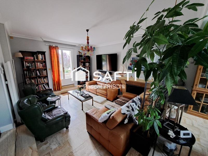 Maison - 188 m² - 7 pièces