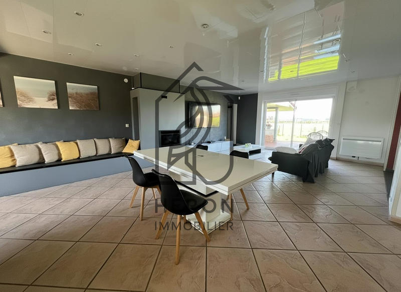 Maison - 144 m² - 8 pièces