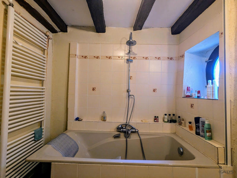 Maison ancienne - 150 m² - 8 pièces