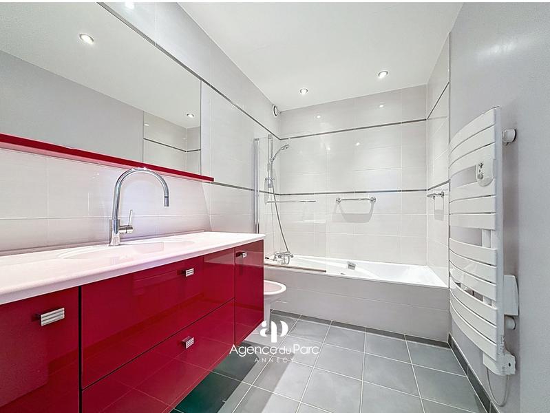 Appartement - 94 m² - 3 pièces