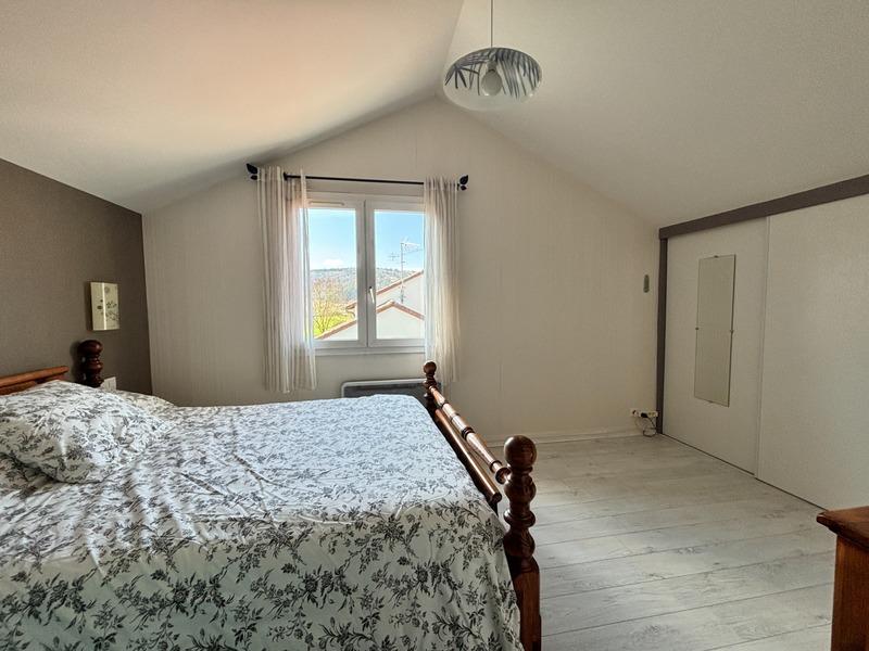 Maison - 92 m² - 4 pièces