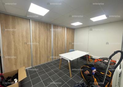 Local d'activité / Entrepôt - 280 m²