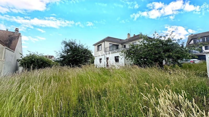 Maison - 216 m² - 10 pièces