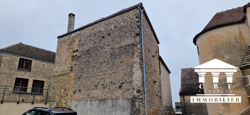 Maison ancienne - 144 m² - 3 pièces