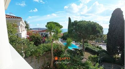 Villa - 90 m² - 4 pièces