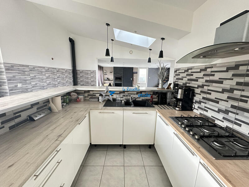 Maison - 160 m² - 7 pièces