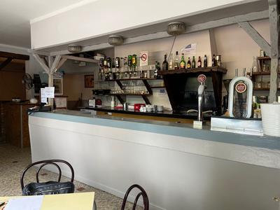 Fonds de commerce - Local commercial - 76 m²