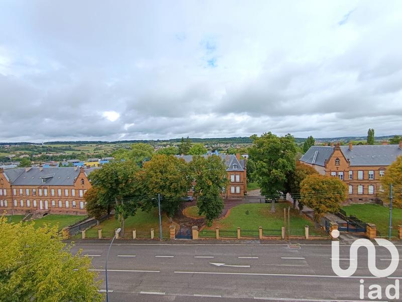 Appartement - 80 m² - 4 pièces