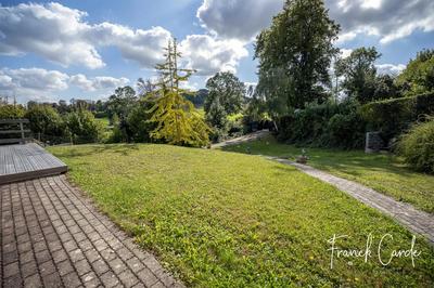 Maison traditionnelle - 139 m² - 7 pièces