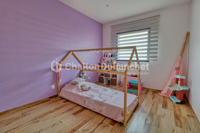 Maison - 180 m² - 6 pièces