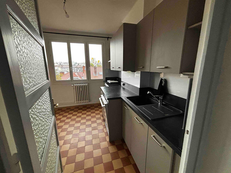 Appartement - 90 m² - 4 pièces