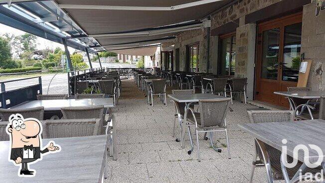 Maison - 451 m² - 10 pièces