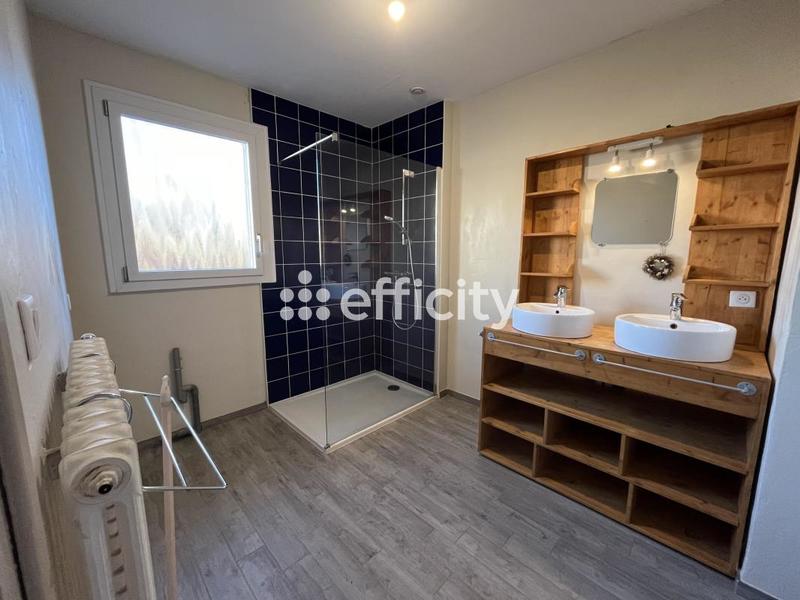 Maison - 159 m² - 7 pièces