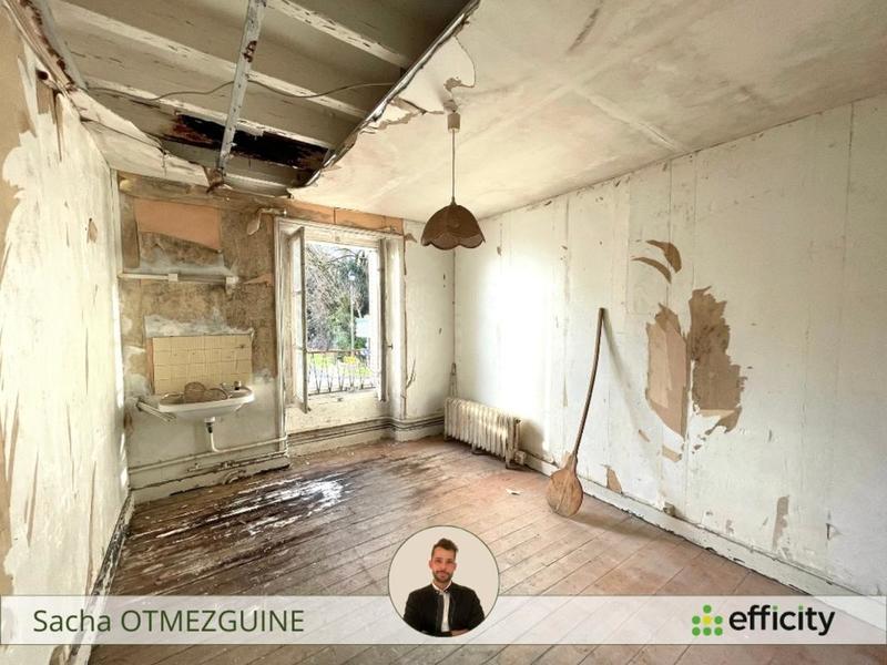 Maison - 270 m² - 15 pièces