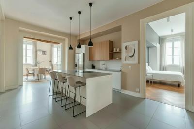 Appartement - 140 m² - 4 pièces