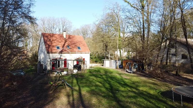 Maison - 98 m² - 5 pièces