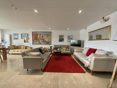 Appartement - 118 m² - 4 pièces