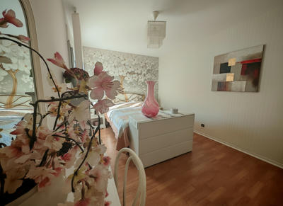 Appartement - 90 m² - 4 pièces