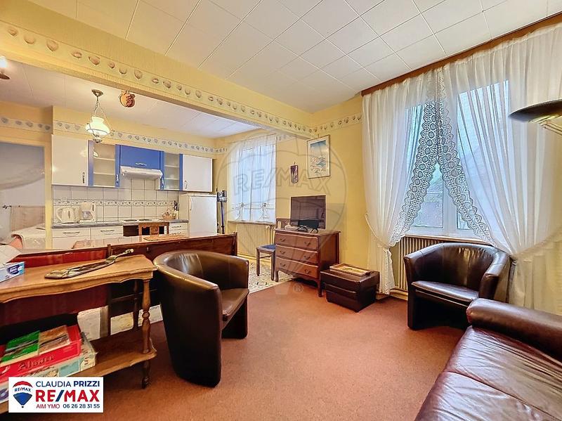 Maison - 428 m² - 19 pièces