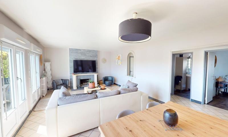 Appartement - 167 m² - 6 pièces