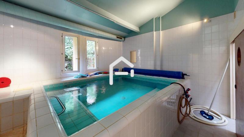 Local d'activité / Entrepôt - 656 m²