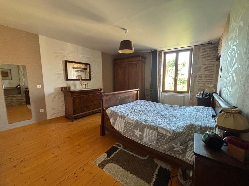 Maison - 200 m² - 6 pièces