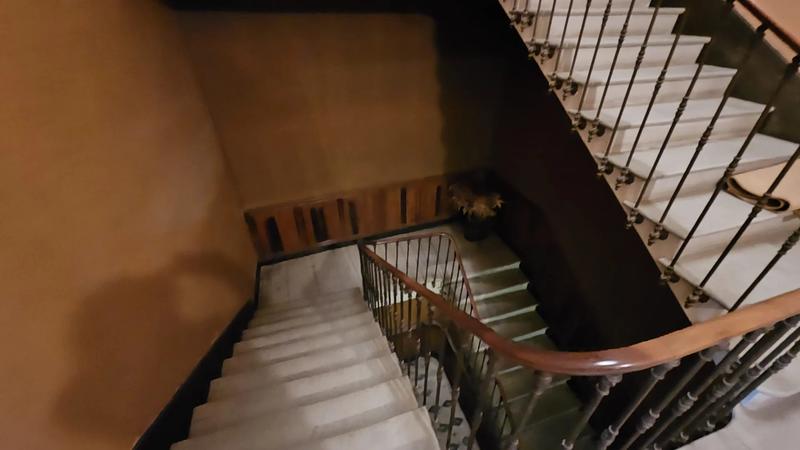 Maison - 640 m² - 12 pièces