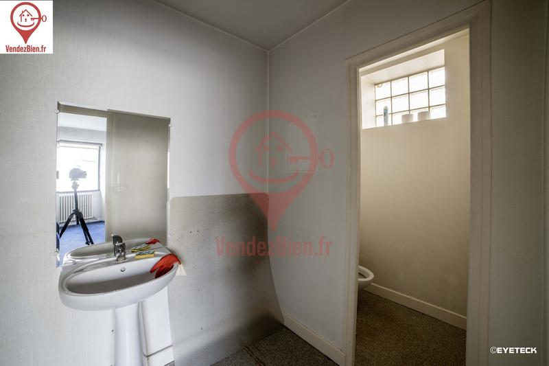 Bureau - 108 m² - 5 pièces