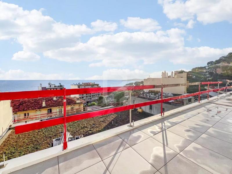 Penthouse - 112 m² - 4 pièces