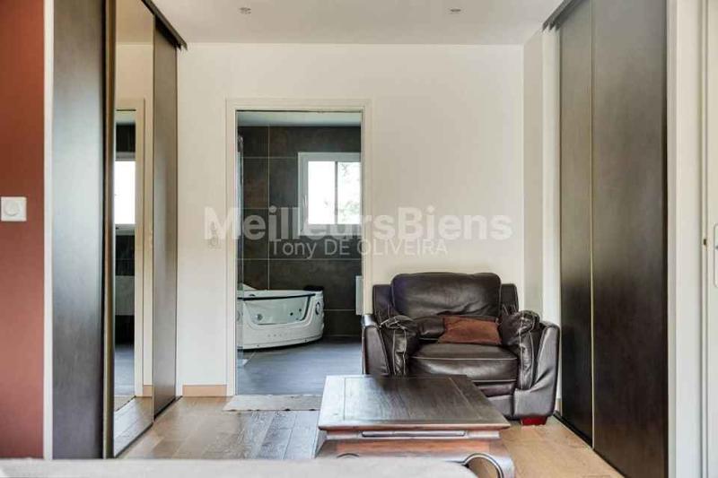Maison - 210 m² - 8 pièces