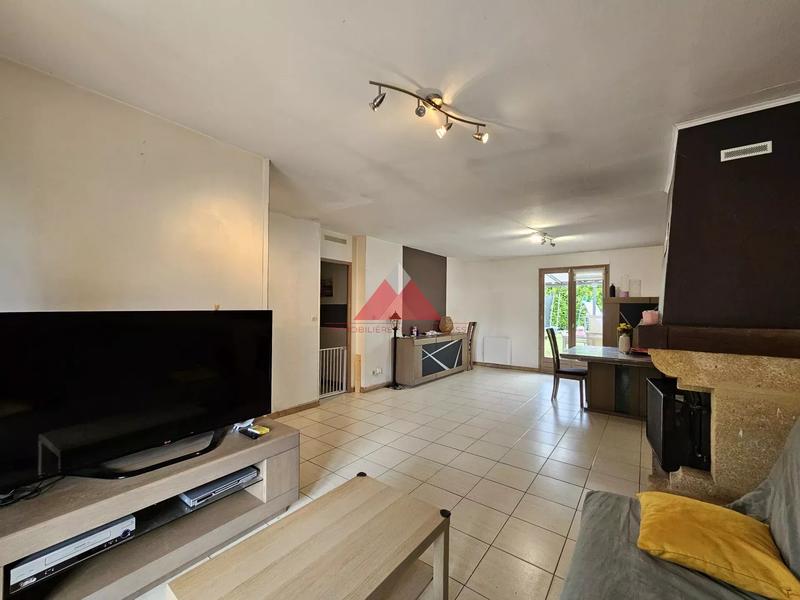 Maison - 98 m² - 5 pièces