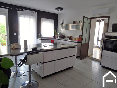 Loft - 117 m² - 4 pièces