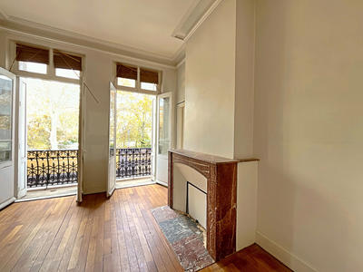 Appartement - 98 m² - 4 pièces