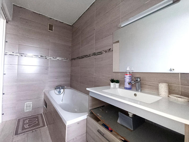 Appartement - 64 m² - 3 pièces