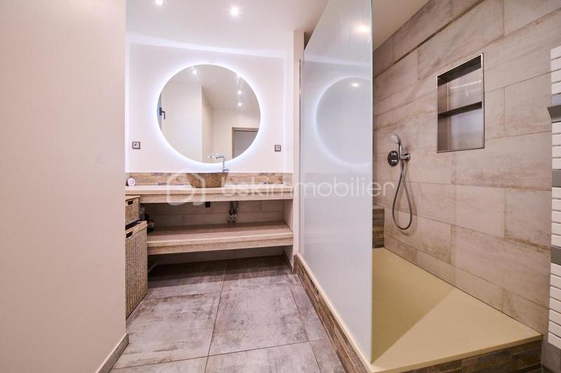 Appartement - 86 m² - 4 pièces