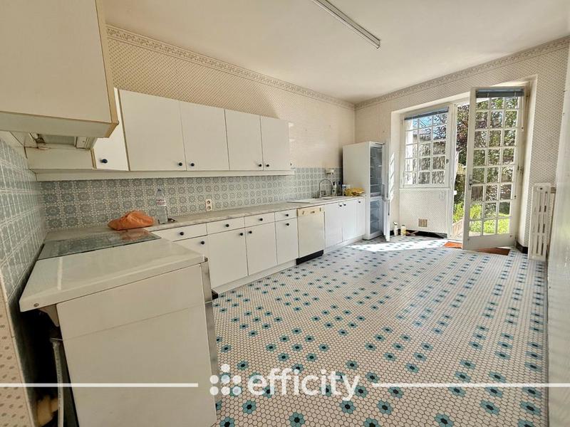 Maison - 145 m² - 7 pièces