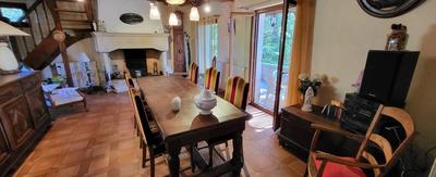 Maison d'architecte - 235 m² - 11 pièces