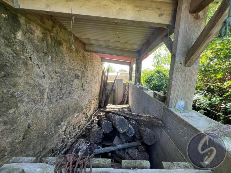 Maison - 214 m² - 7 pièces