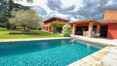 Maison de domaine équestre - 500 m² - 13 pièces