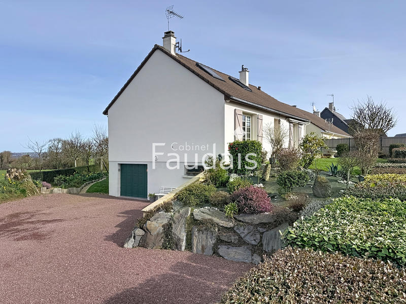 Maison - 95 m² - 6 pièces