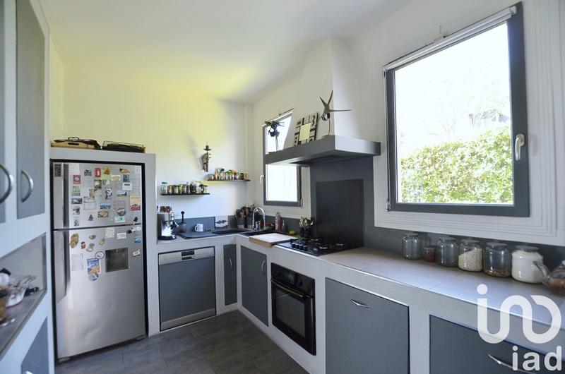 Maison - 180 m² - 8 pièces