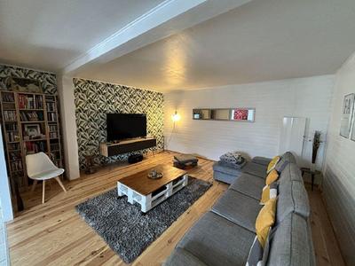 Maison traditionnelle - 145 m² - 6 pièces