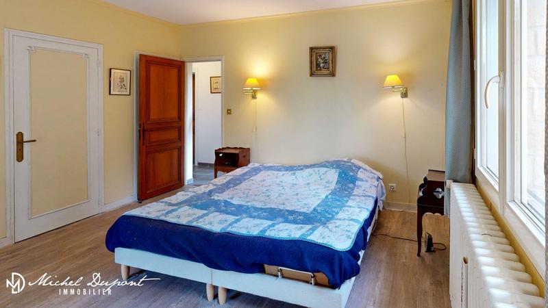 Maison - 153 m² - 8 pièces