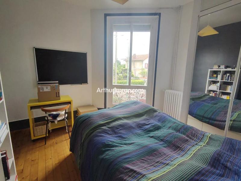 Maison - 226 m² - 7 pièces