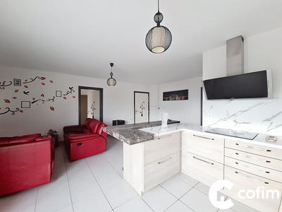 Appartement - 83 m² - 4 pièces