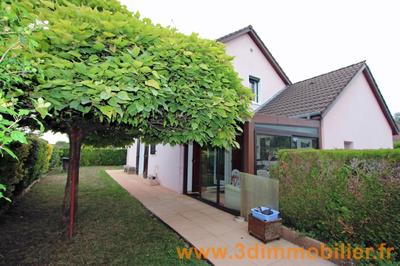 Maison - 95 m² - 6 pièces