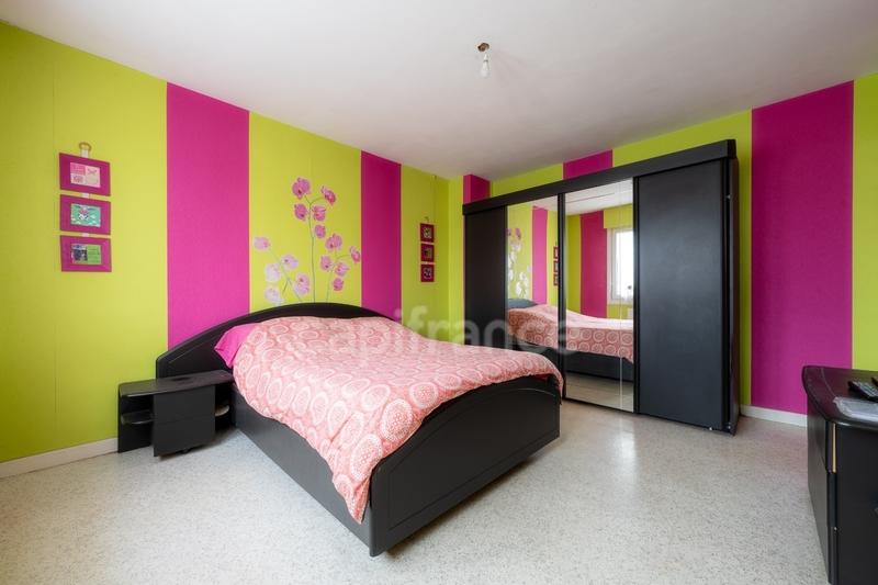 Maison - 80 m² - 5 pièces