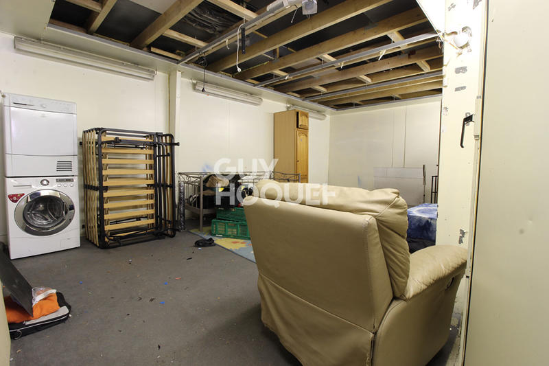 Maison - 408 m² - 4 pièces